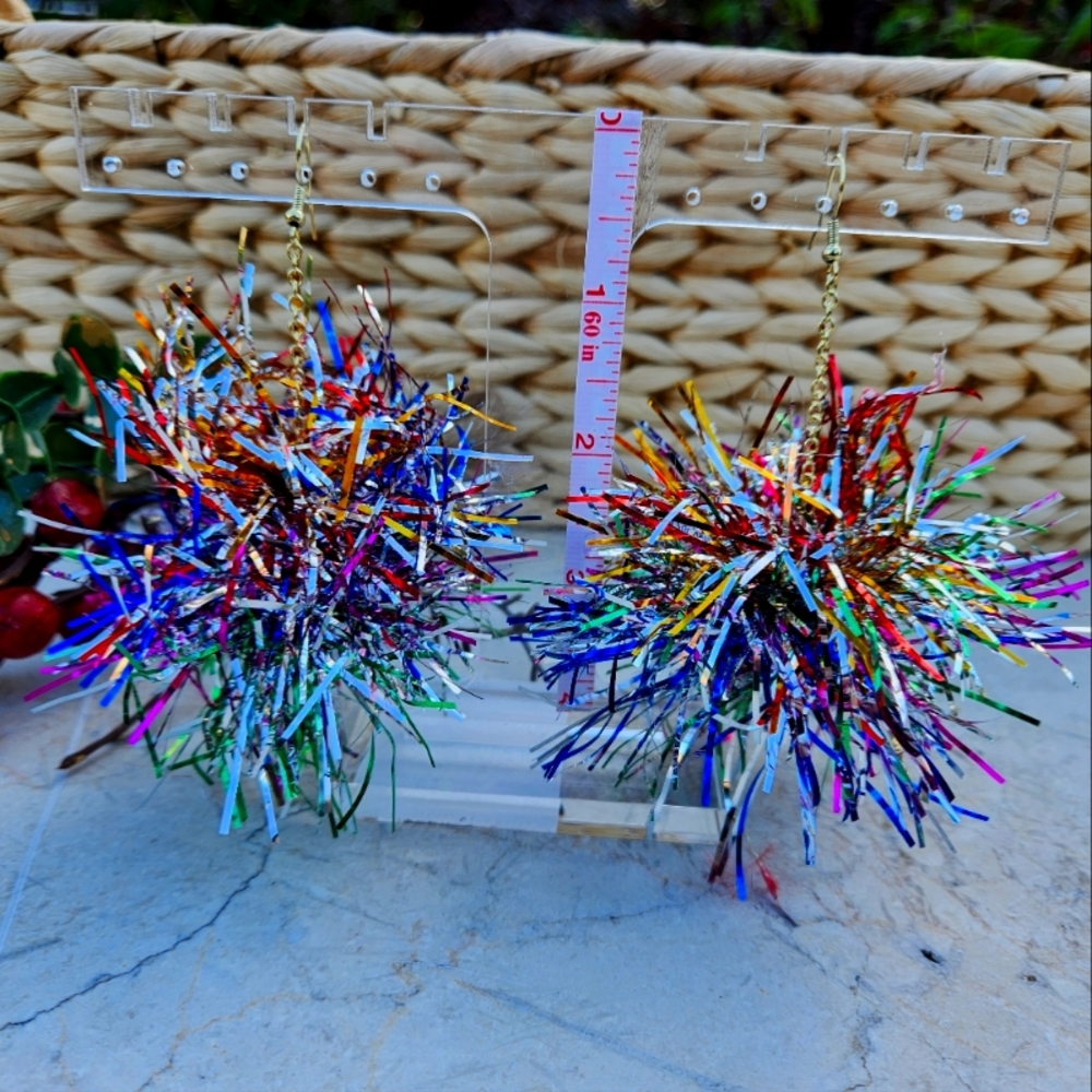 Holiday Christmas garland drop earrings 4"